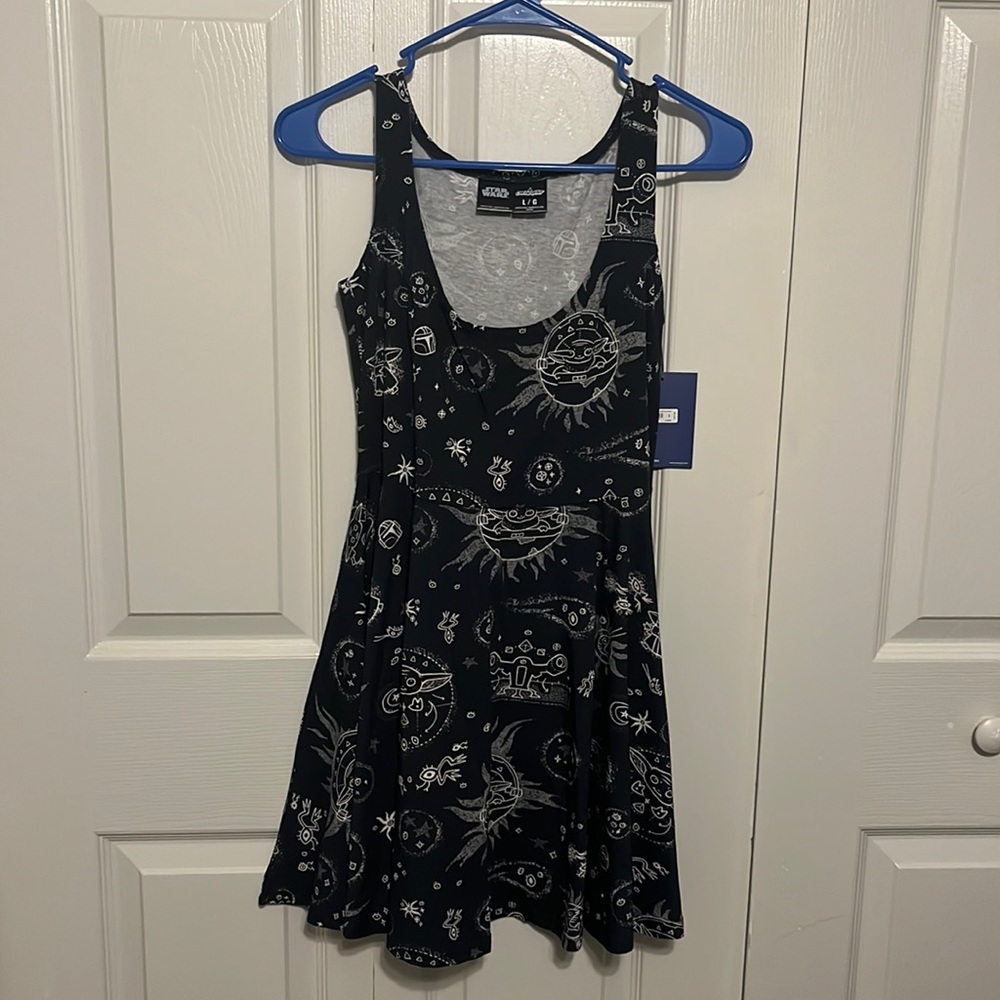 Cakeworthy Grogu Mandalorian dress size L nwt Large